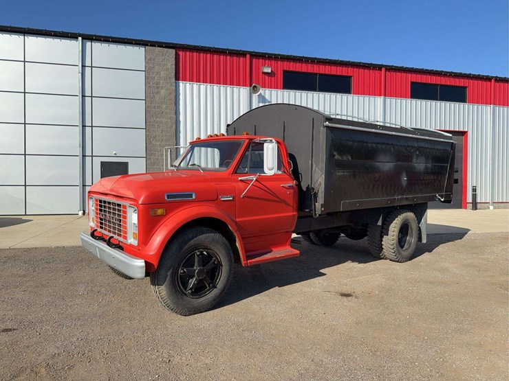 1969-gmc-k6500-grain-truck-image-1
