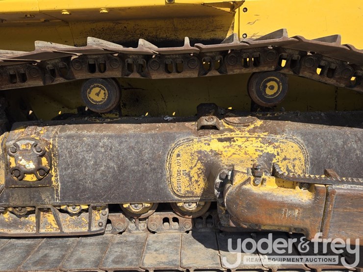 2022-komatsu-d65px-18-image-18