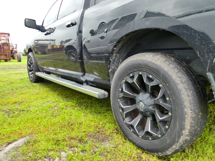 2015-dodge-ram-1500-image-7