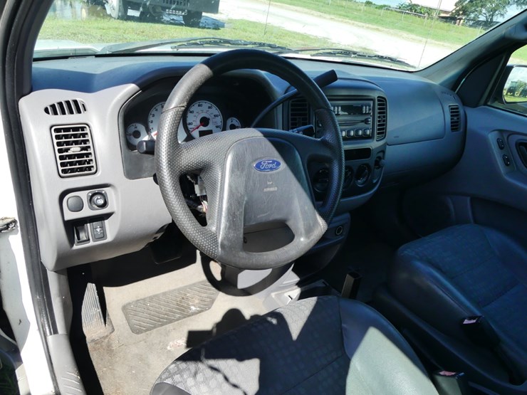 2001-ford-escape-image-10
