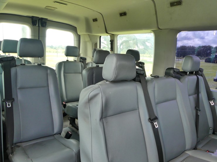 2017-ford-transit-image-8
