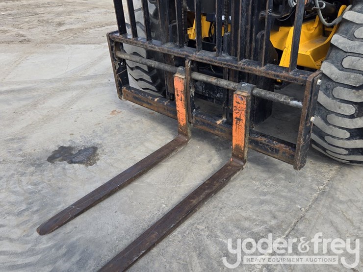 2017-jcb-930-image-9