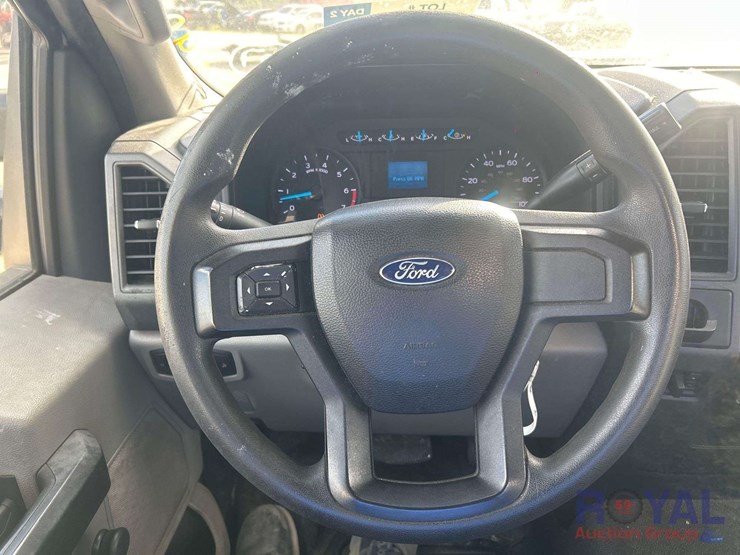 2017-ford-f350-image-13