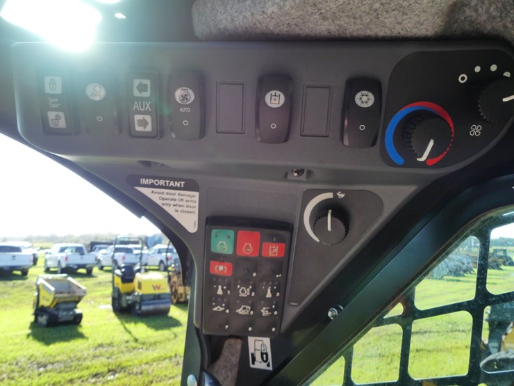 deere-333g-image-13
