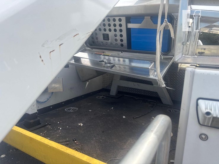 2020-altec-at200a-image-10