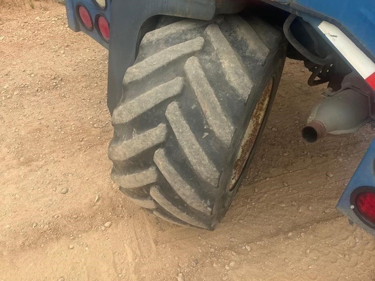 2006-moffett-m5500-image-7