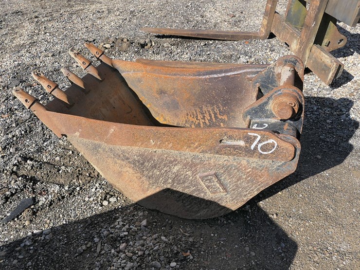 caterpillar-430d-image-1