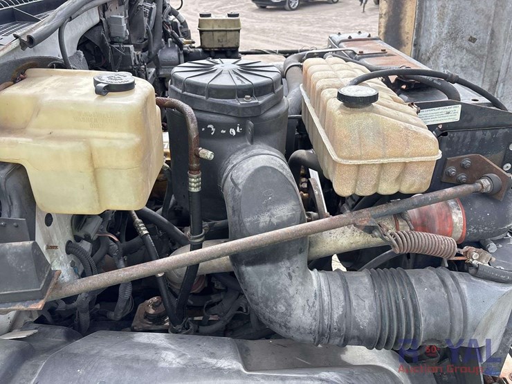 2003-ford-f550-image-16