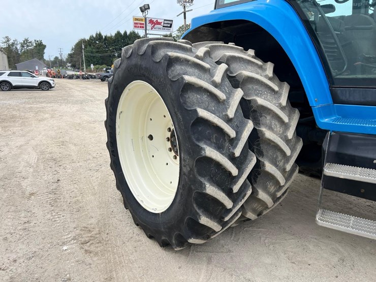 new-holland-8770-image-22