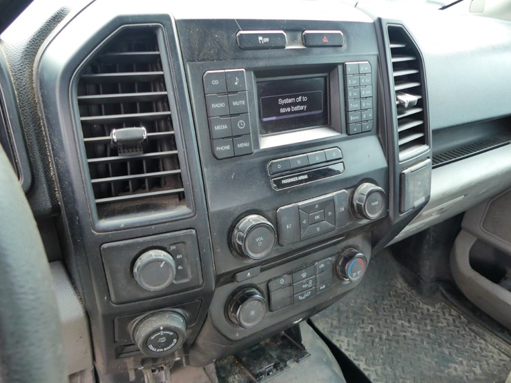 2016-ford-f150-xl-image-12