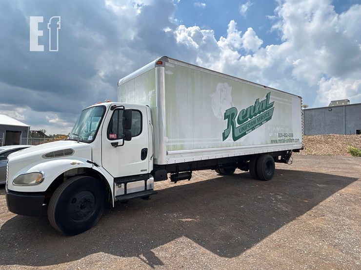2005-freightliner-business-class-m2-106-image-1
