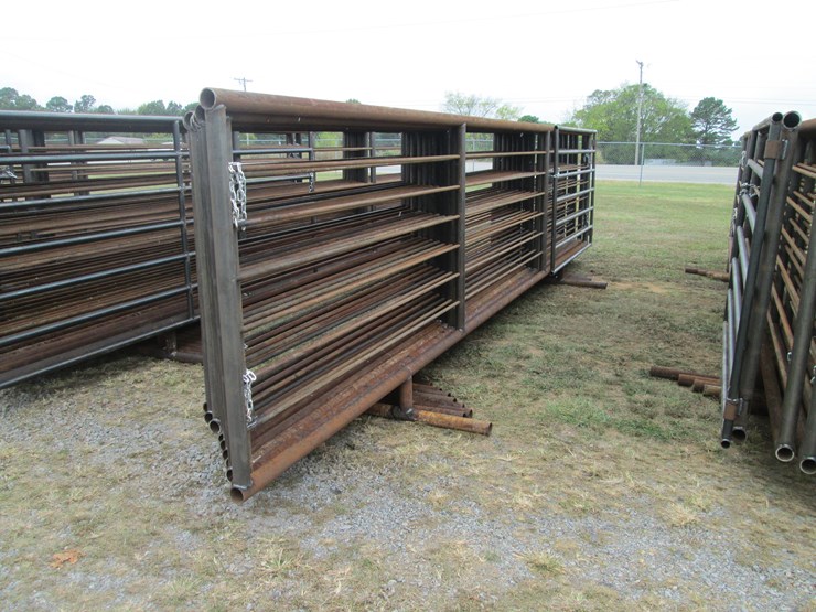 #68-•-(9)-freestanding-panels-&-(1)-gate-inv-#-29822-image-3