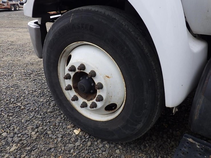 ford-f750-image-13