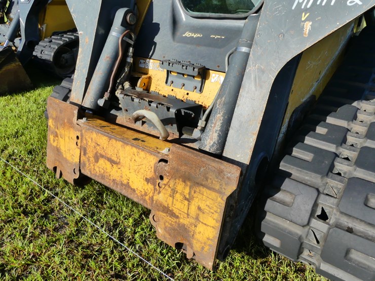 deere-333e-image-8