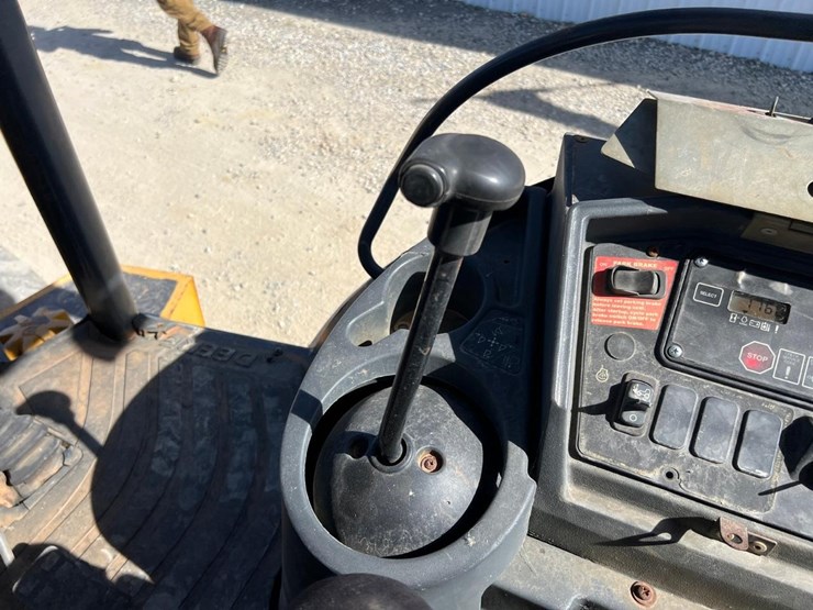 deere-310g-image-27