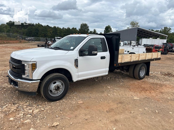 2019-ford-f350-sd-xl-image-1