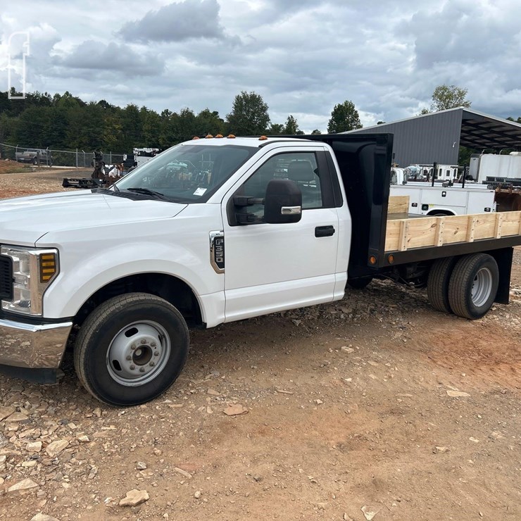 2019 FORD F350 SD XL