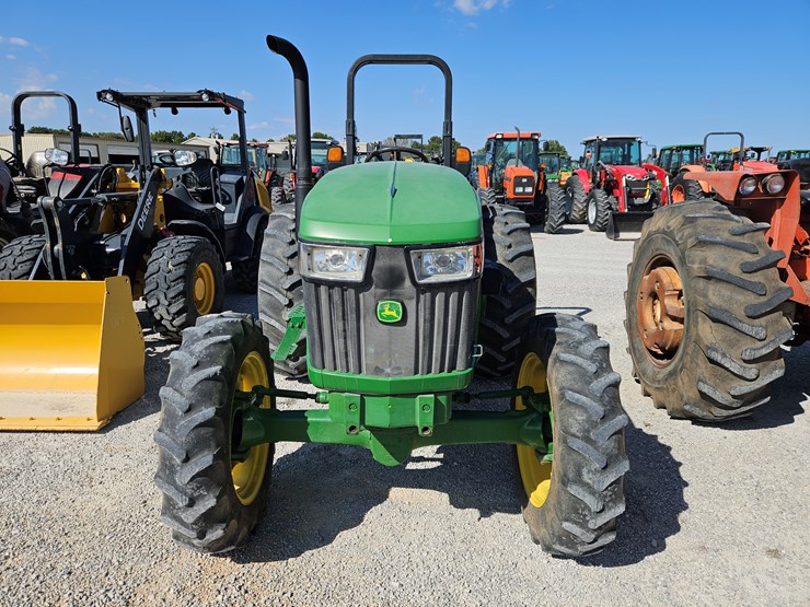 john-deere-5065e-image-2