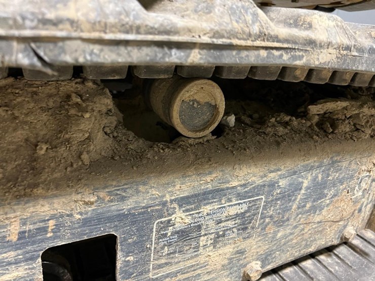 deere-27d-image-17