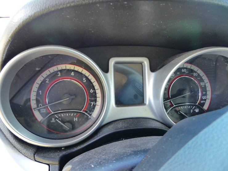 2012-dodge-journey-image-15