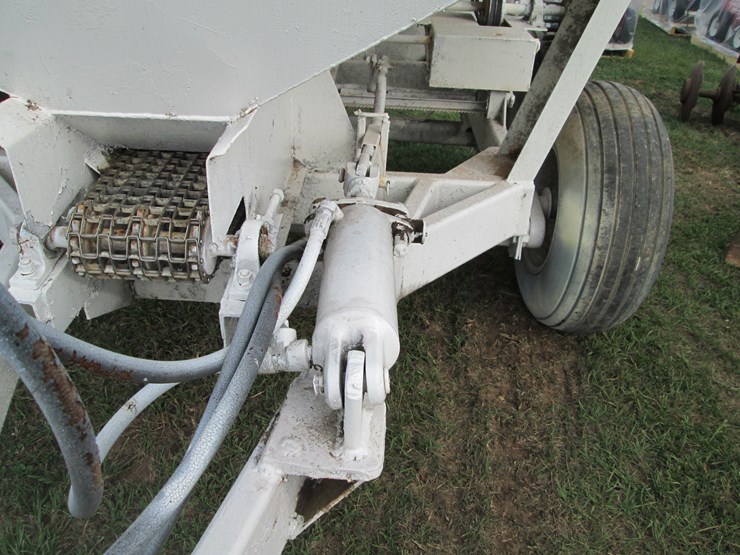 #56-•-adams-fertilizer-buggy-inv-#-29550-image-17