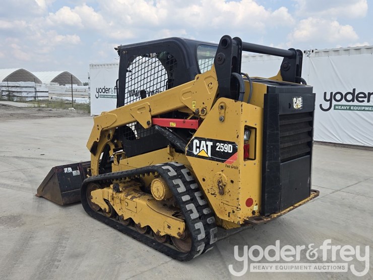2016-caterpillar-259d-image-3