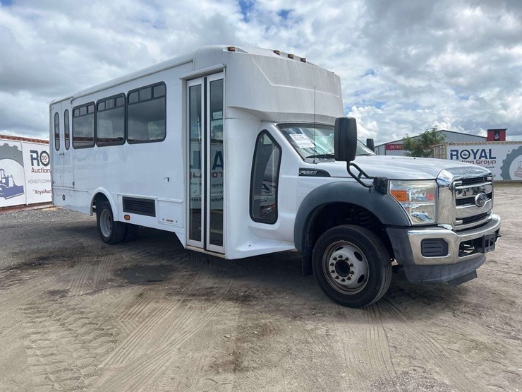 2016-ford-f550-image-2