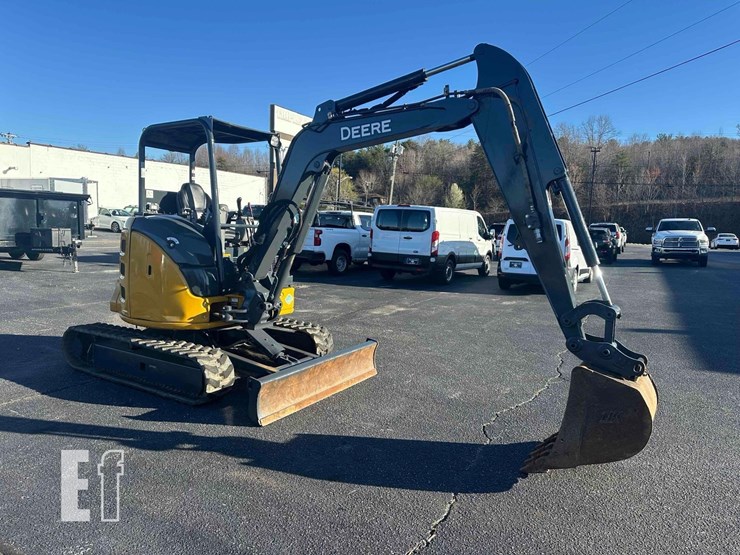 2021-deere-35g-image-4