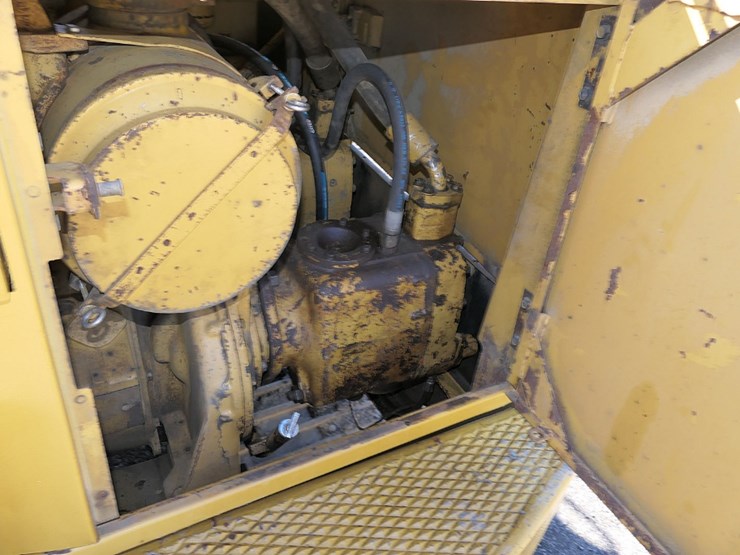 1987-caterpillar-235b-image-31