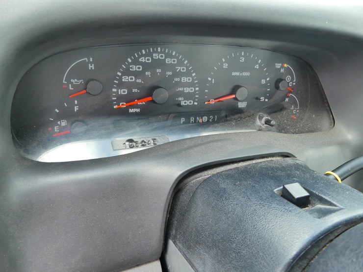 2004-ford-f250-xl-image-12