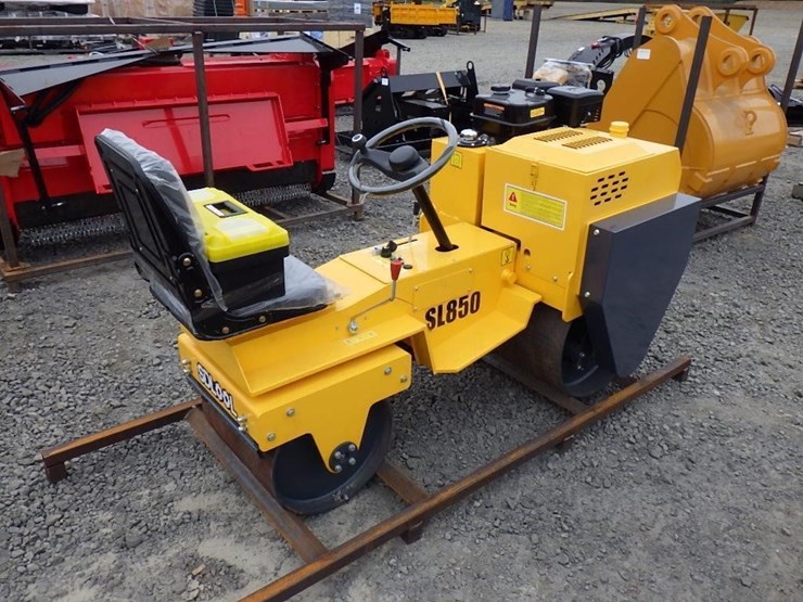 2025-sdlool-sl850-ride-on-road-roller-image-3