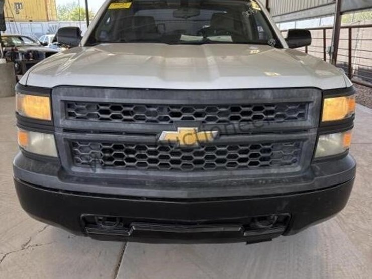 2015-chevrolet-silverado-1500-image-3