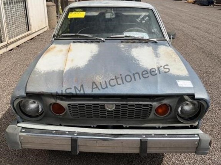 1976-datsun-b210-coupe-image-3
