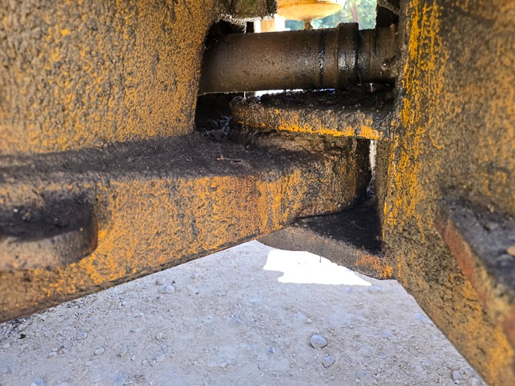 caterpillar-966b-image-54