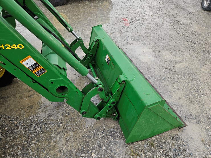 2016-john-deere-5075e-image-24