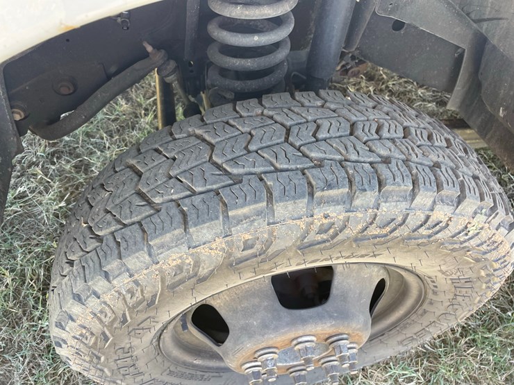 2017-dodge-3500-image-14