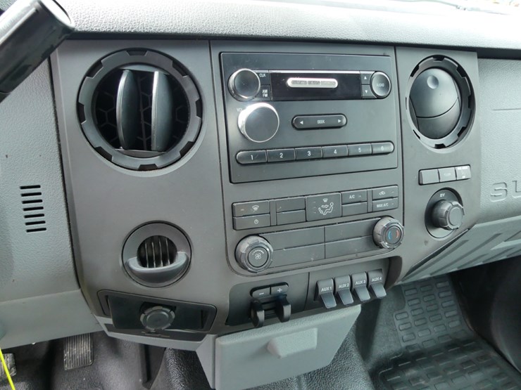 2014-ford-f350-xl-image-13