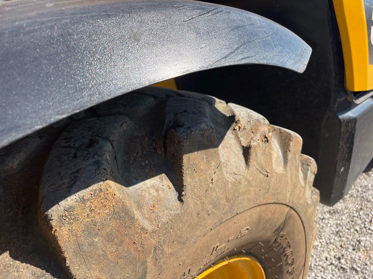 2017-jcb-507-42-image-17