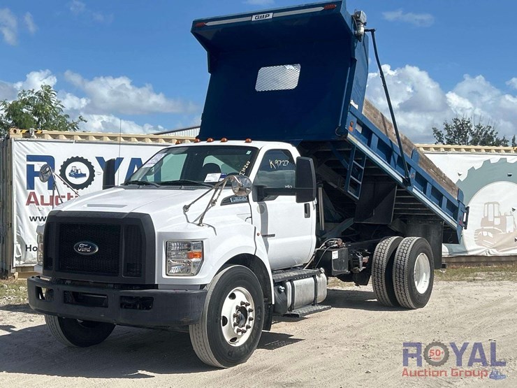 2017-ford-f650-image-1
