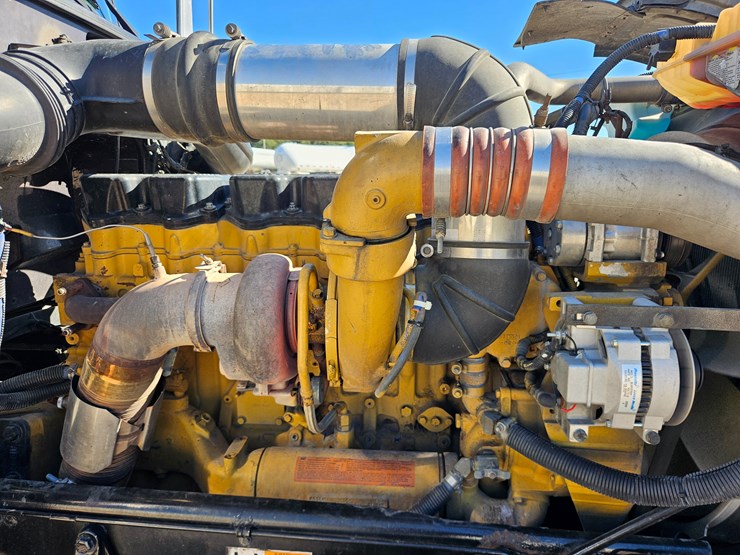 2013-peterbilt-389-image-48