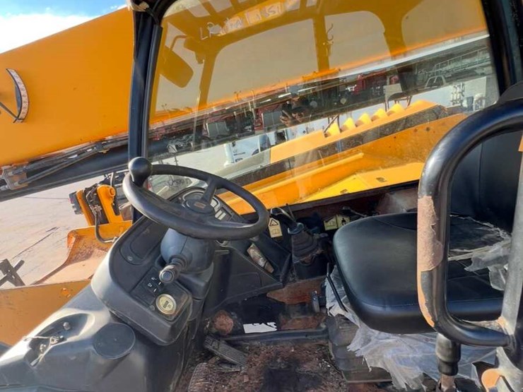 jcb-509-42-image-5
