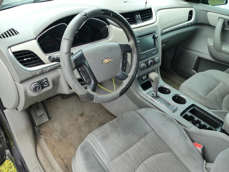 2013-chevrolet-traverse-image-11