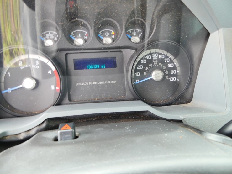 2016-ford-f550-xl-image-15