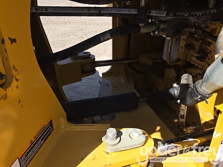 2019-deere-524l-image-29