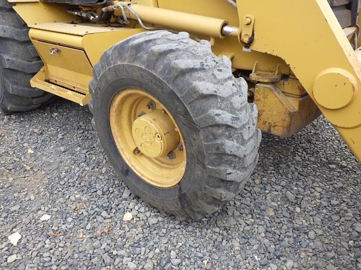caterpillar-420d-image-10