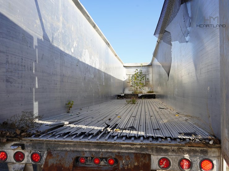 2016-mac-trailer-mfg-53-ft-x-102-in-image-6