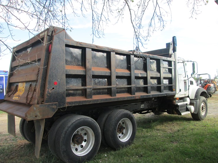 #100-•-2008-mack-granite-t/a-single-cab-dump-truck-1m2ax04c68m003392-inv-#-5197-image-3