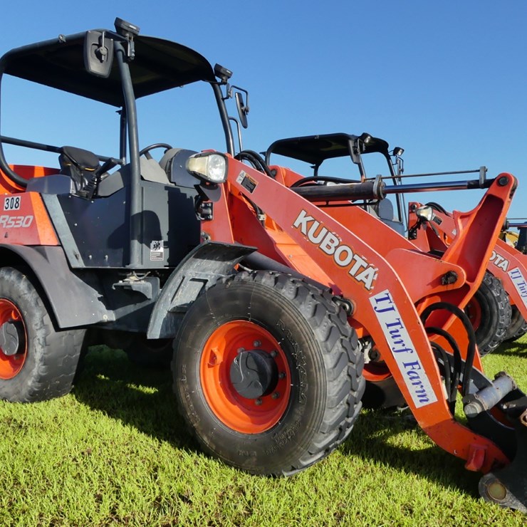 2020 KUBOTA R530