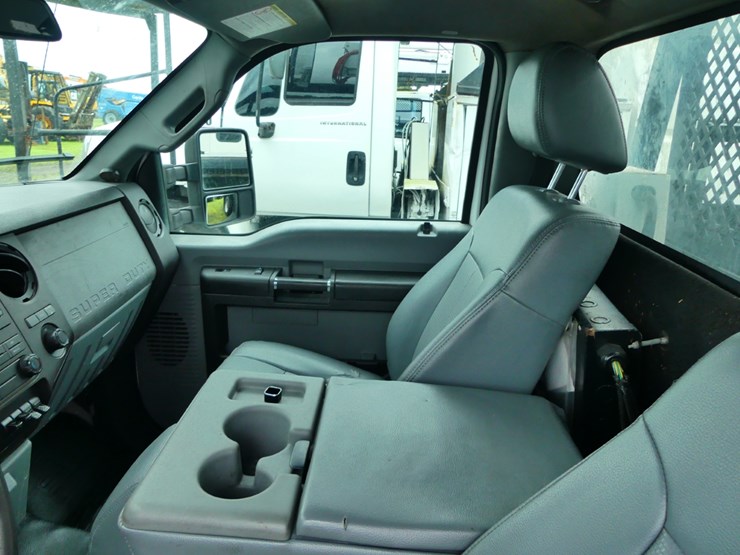 2016-ford-f550-xl-image-13