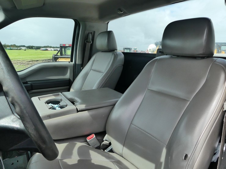 2017-ford-f350-xl-image-10